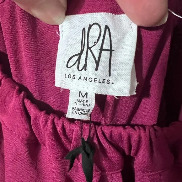 dRA Los Angeles Women’s Off Shoulder Dress NWT Sz M Wedding Cocktail Party Midi - Picture 6 of 10